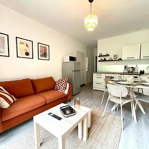 https://le-catholard-calme-et-confort-lac-de-nantua.hotels-rhonealpes.com